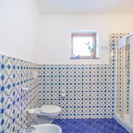 Oda ve Kahvaltı De Angelis Sorrento